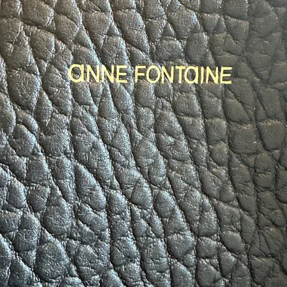 Anne Fontaine Pebbled Handbag - Picture 2 of 3